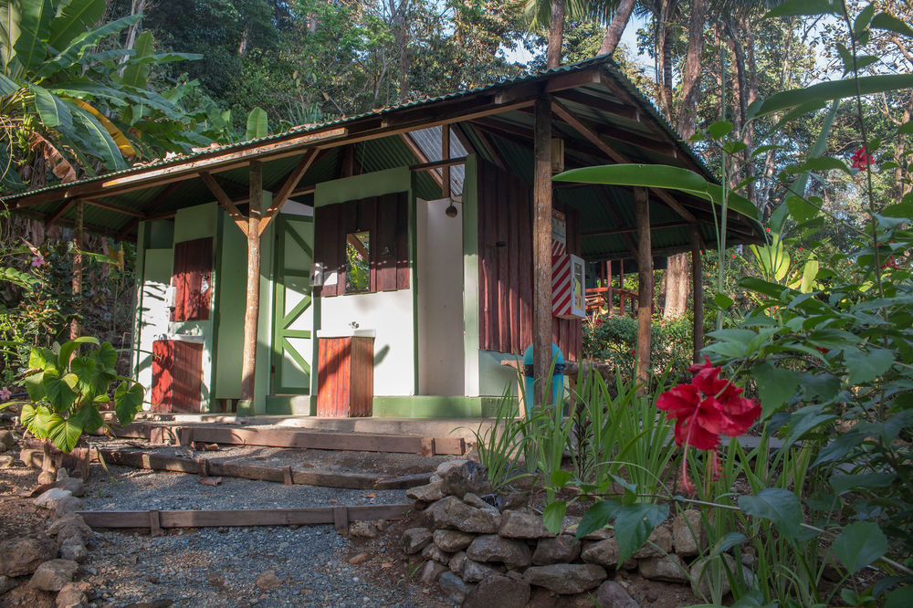 La Leona Eco Lodge Carate Zewnętrze zdjęcie