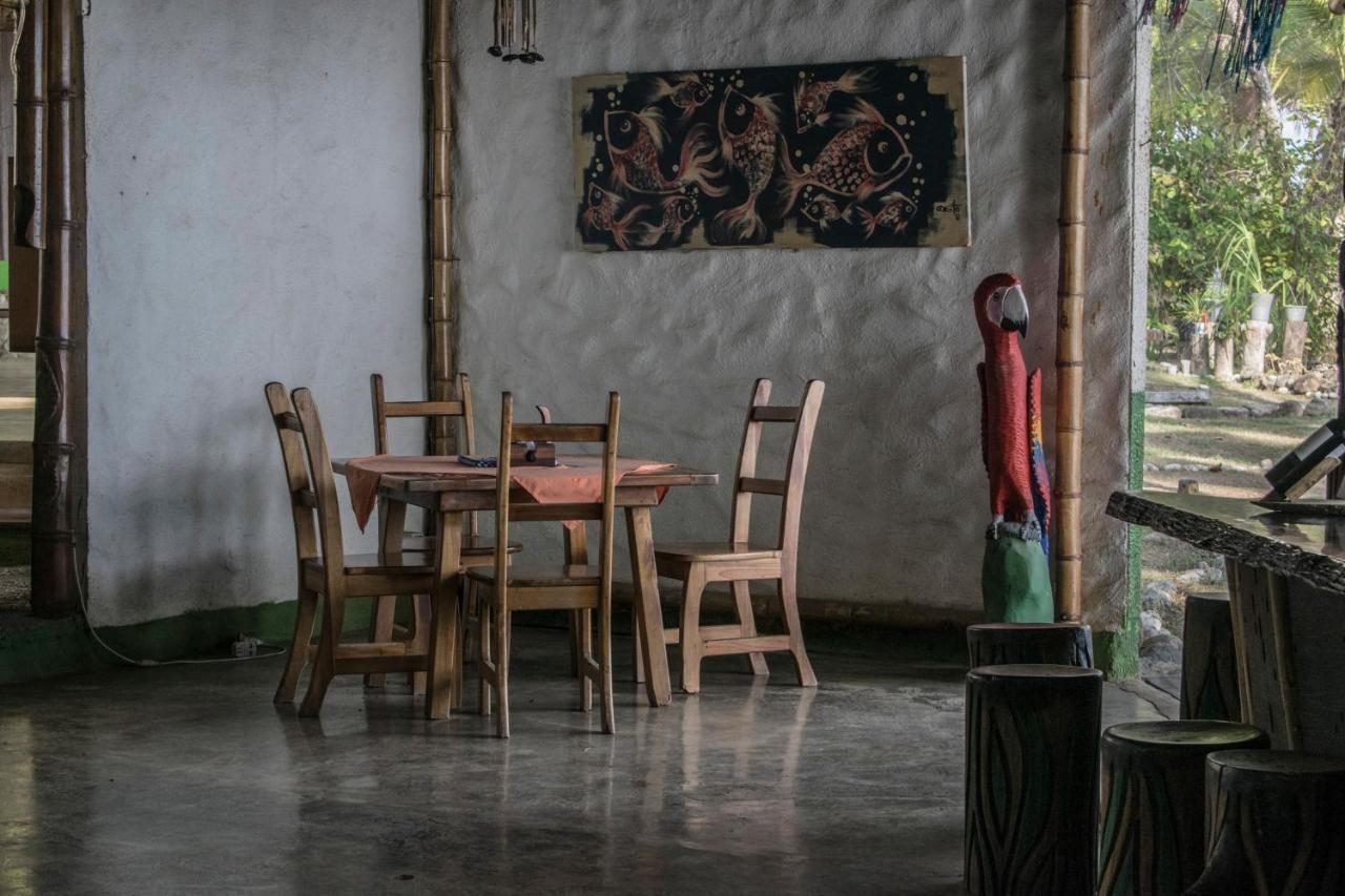 La Leona Eco Lodge Carate Zewnętrze zdjęcie